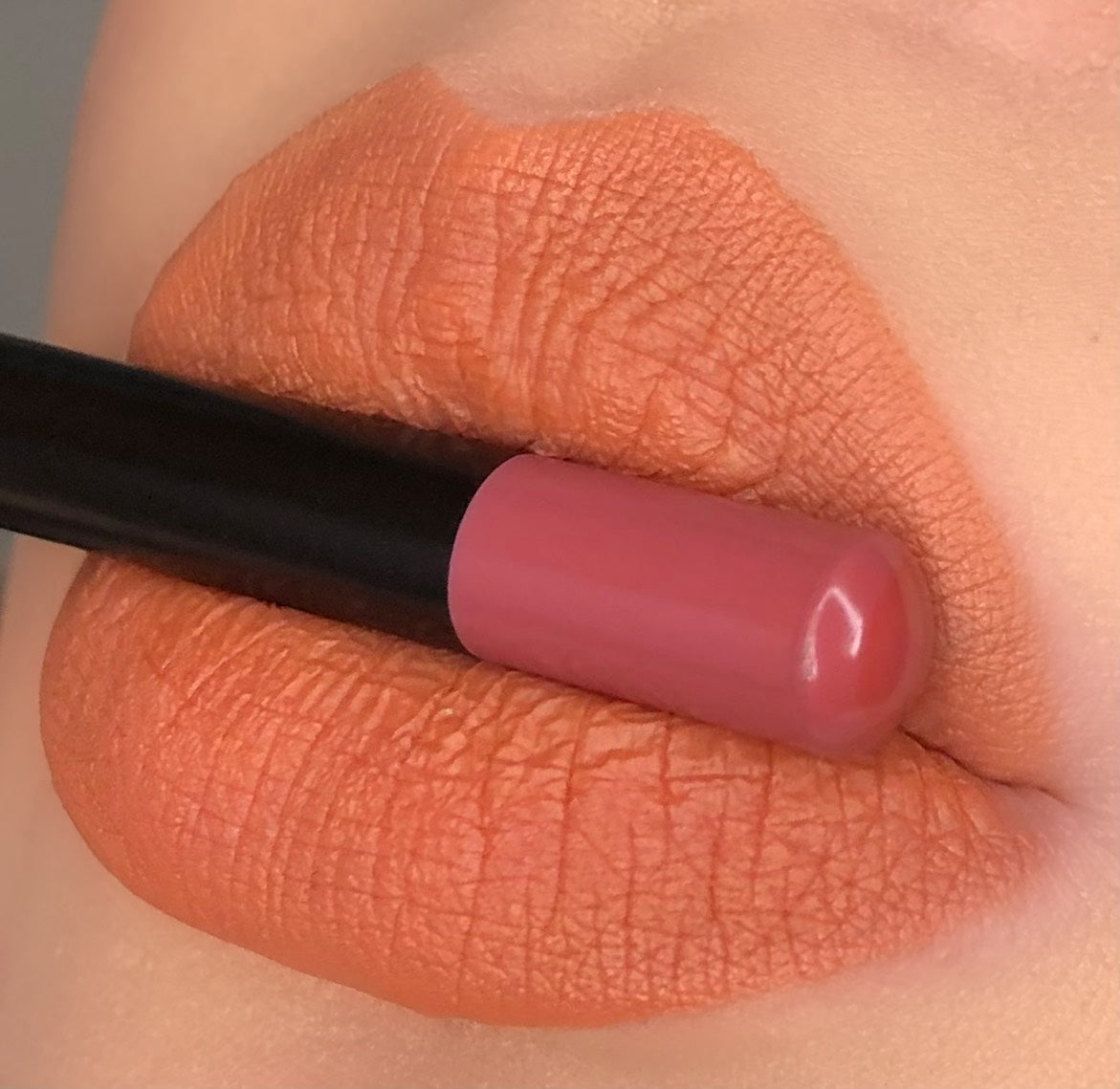 #9 Lip Liner (Amber)